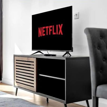 Апартаменти Deluxe 1 Bed In Colindale Wembley With Freewifitv Лондон Екстер'єр фото